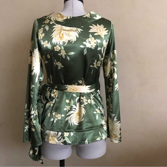 Floral Silk Surplus Blouse - Picture 5 of 9